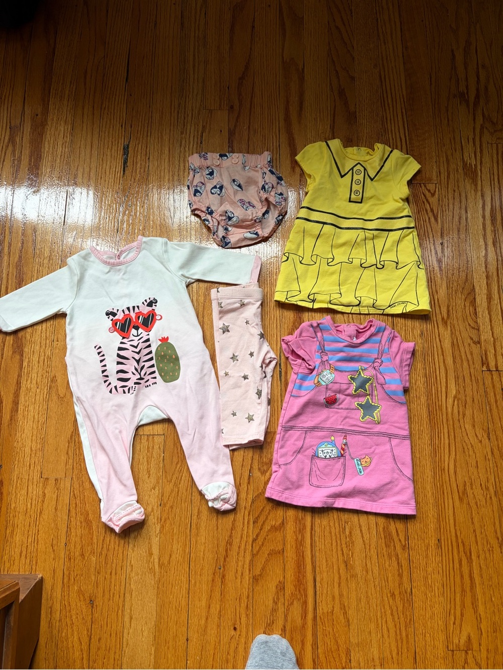 Lot of Little Marc Jacob's Kids Clothing- 5 Pieces- Size 3 months- Pre-owned